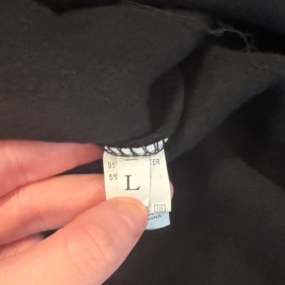 Stylish Black Women's Jogger Set - Picture 3 of 4